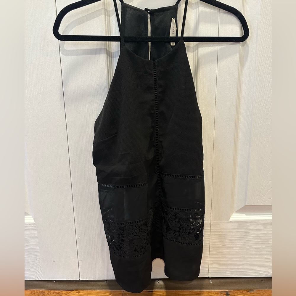 Lush Women’s sleeveless blouse
